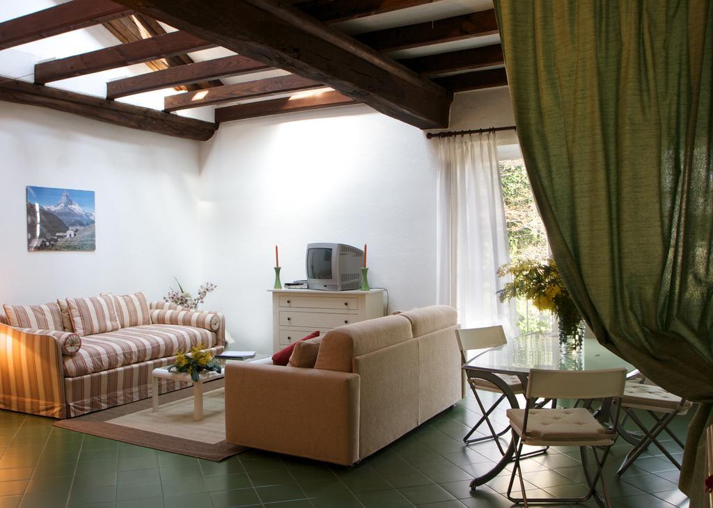 Agriturismo Il Torrione Pinerolo Rum bild
